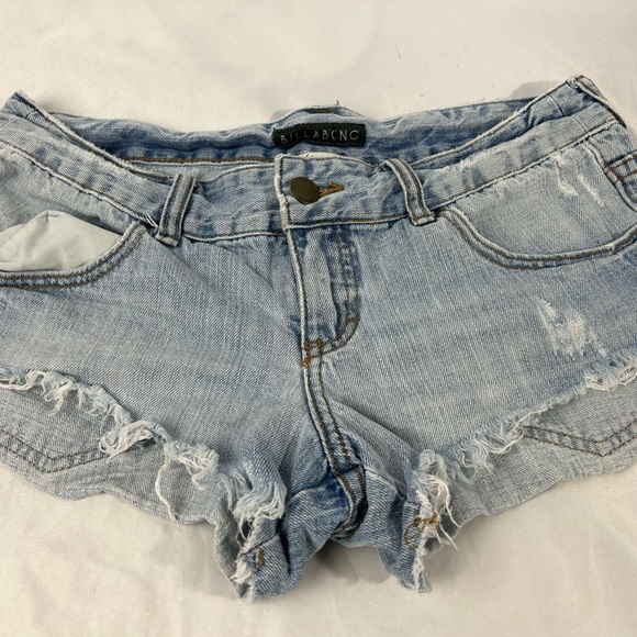 Billabong Laneway Denim Distressed Blue Short Shorts Woman Size 5 Junior - Picture 1 of 4